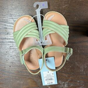 Cat & Jack toddler sandals. Size 6.